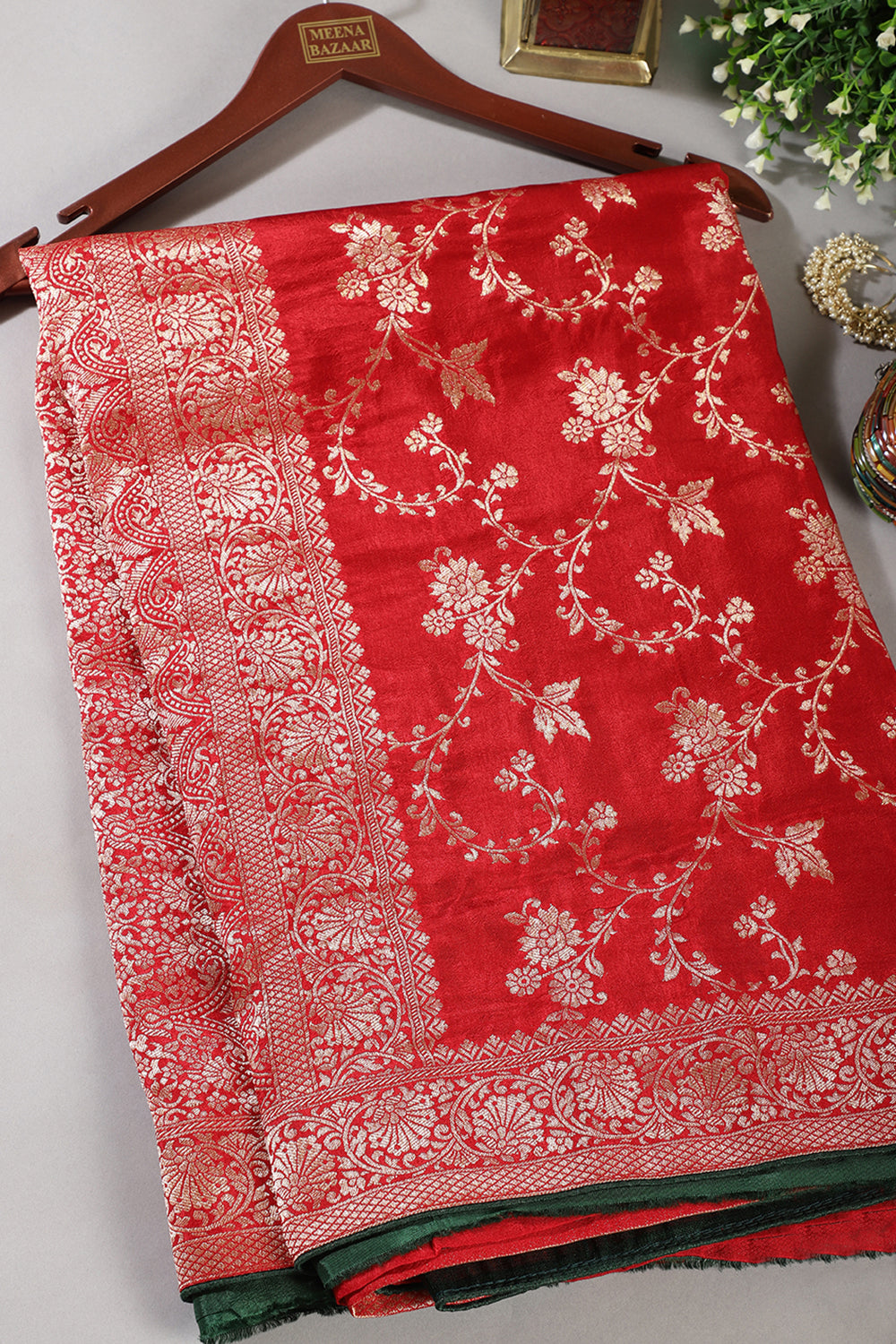 Red Banarasi Silk Zari Floral Zaal Woven Saree