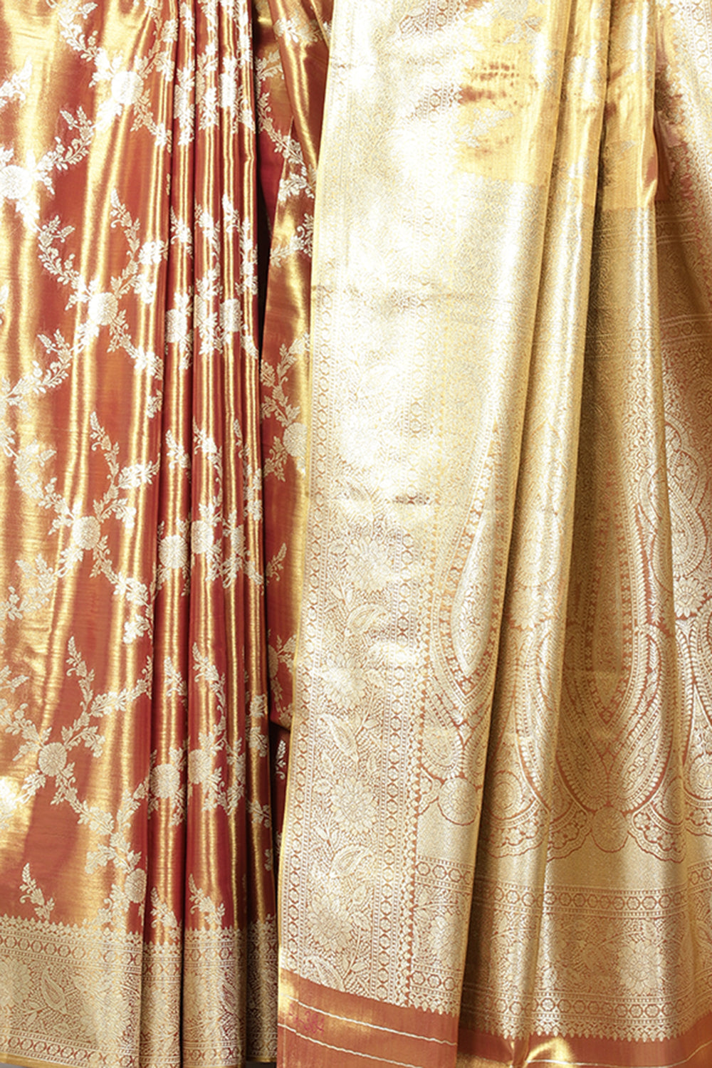 Maroon & Gold Dual Toned Silk Woven Banarsi Saree