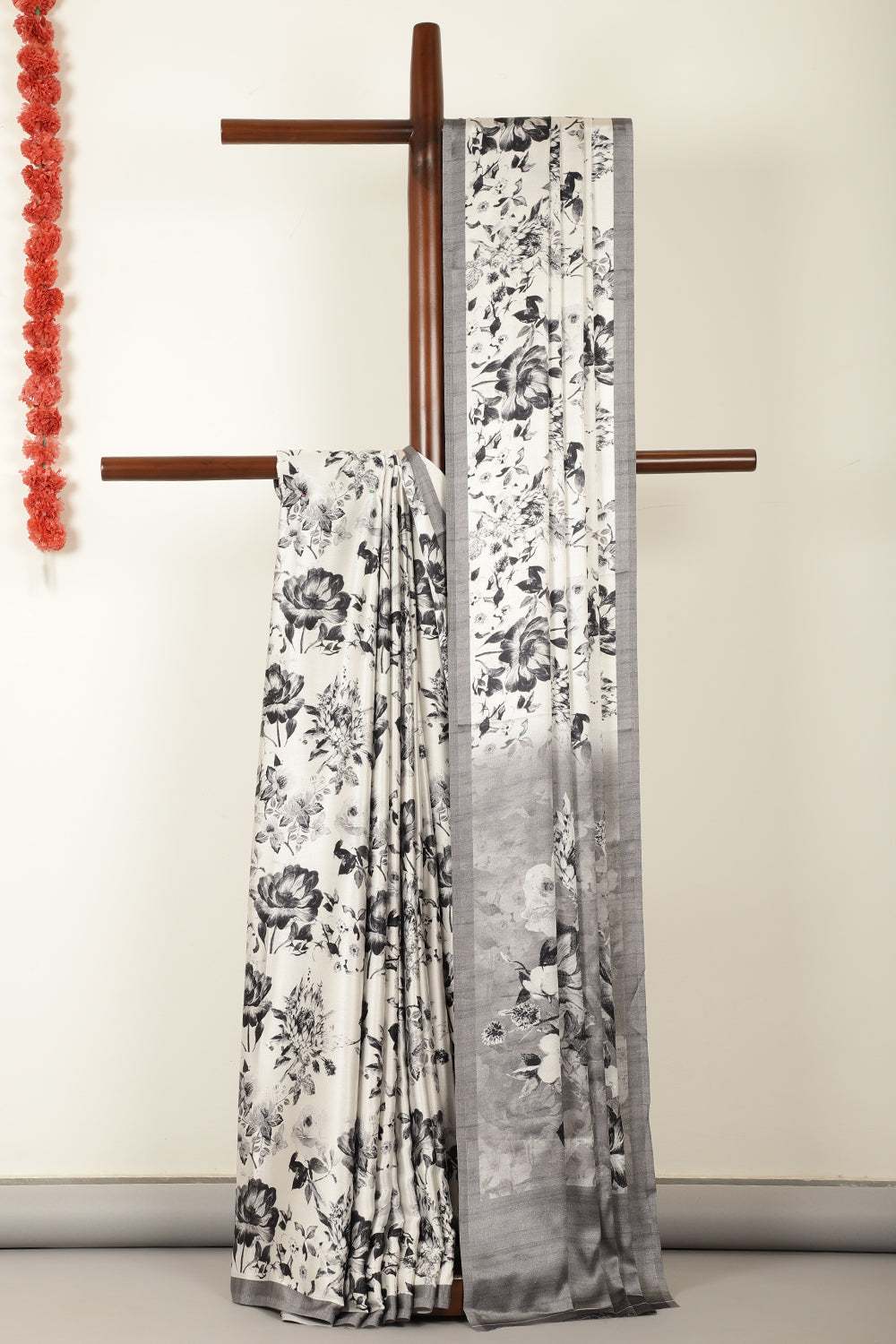 Black & White Floral Printed Crepe Silk Saree