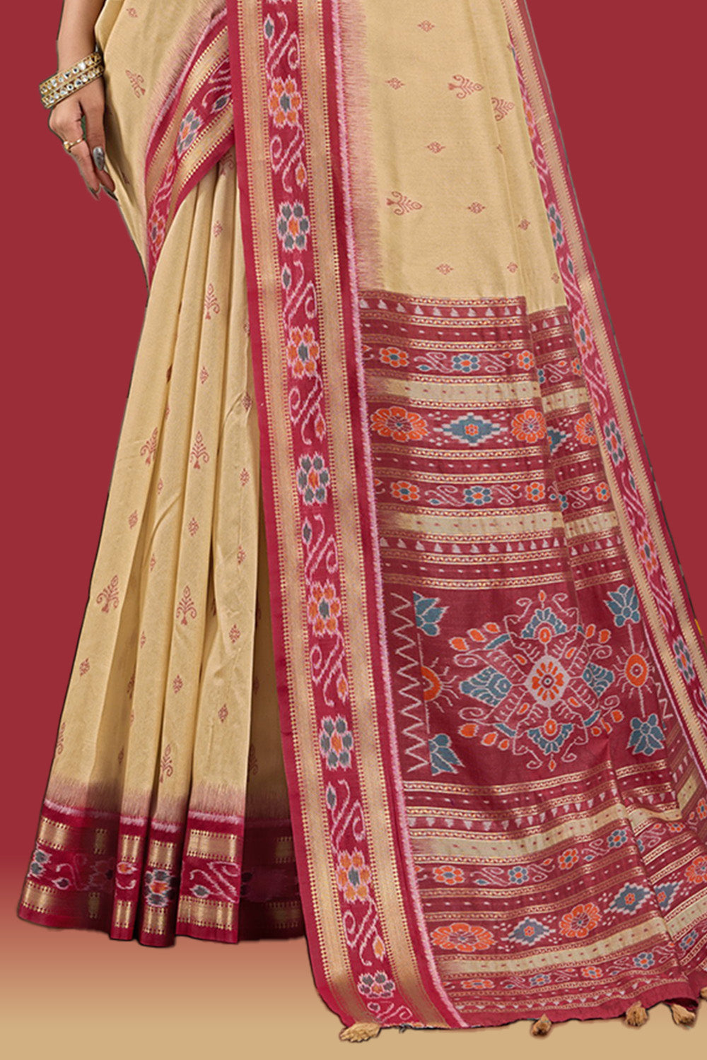 Beige Color Woven  Maheshwari Cotton Saree