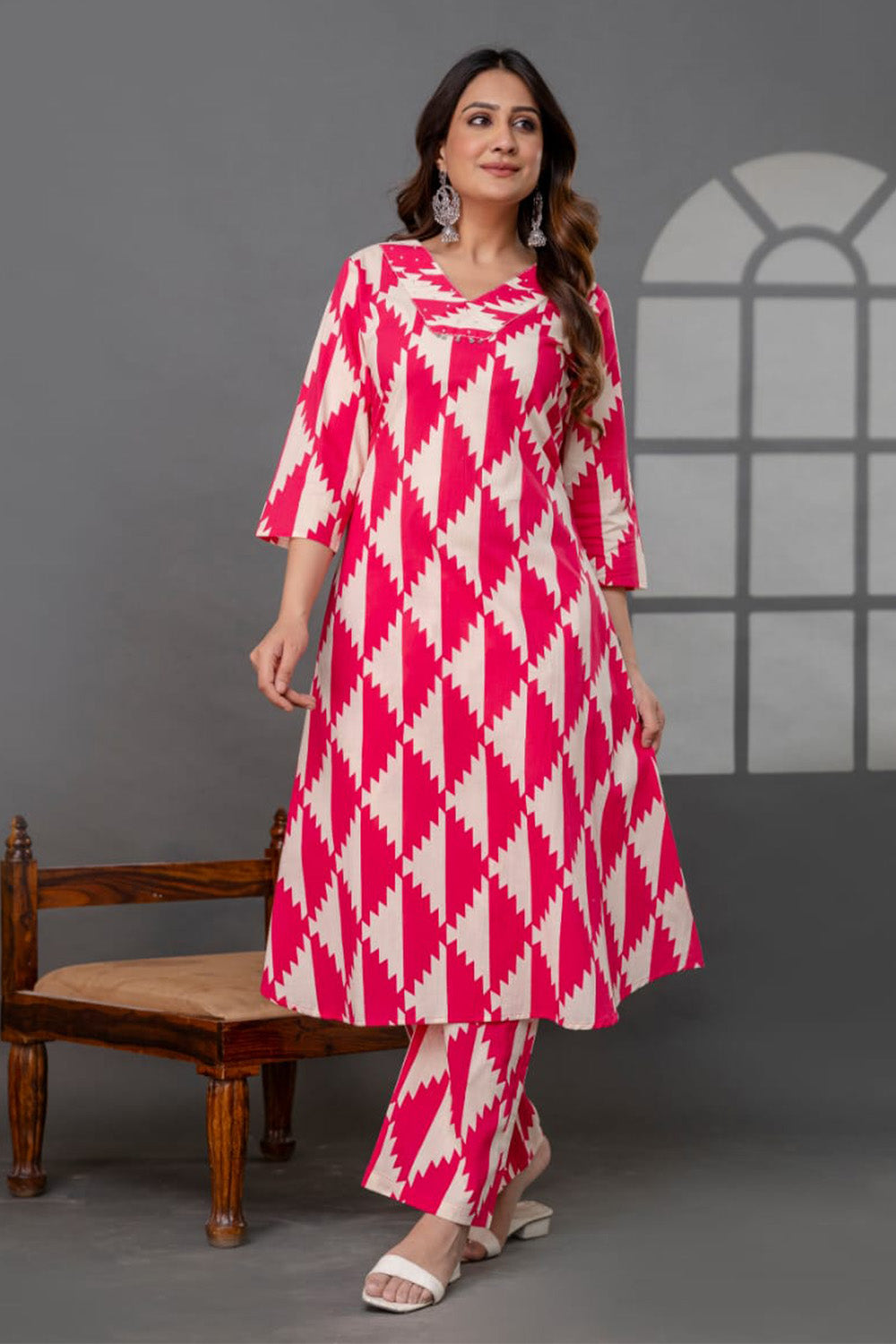 Beige And Magenta Printed Cotton Kurta Set