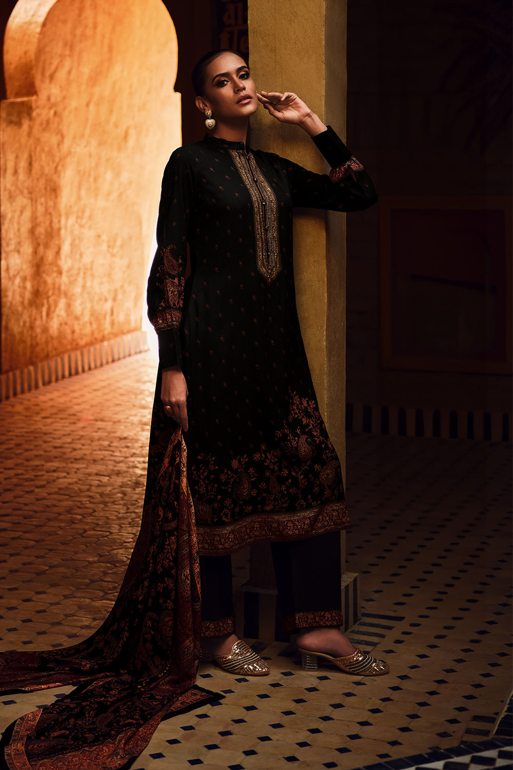 Black Color Pashmina Printed Unstitched Suit Material