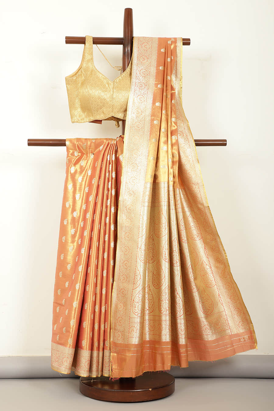 Rani & Gold Dual Toned Silk Woven Saree