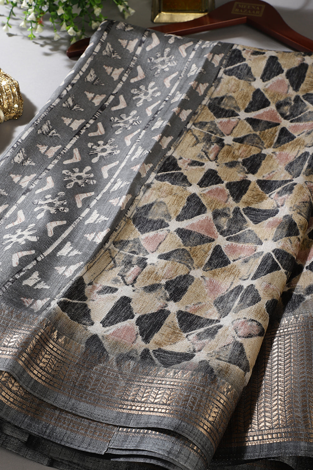 Grey Color Abstract Printed Cotton Silk Saree