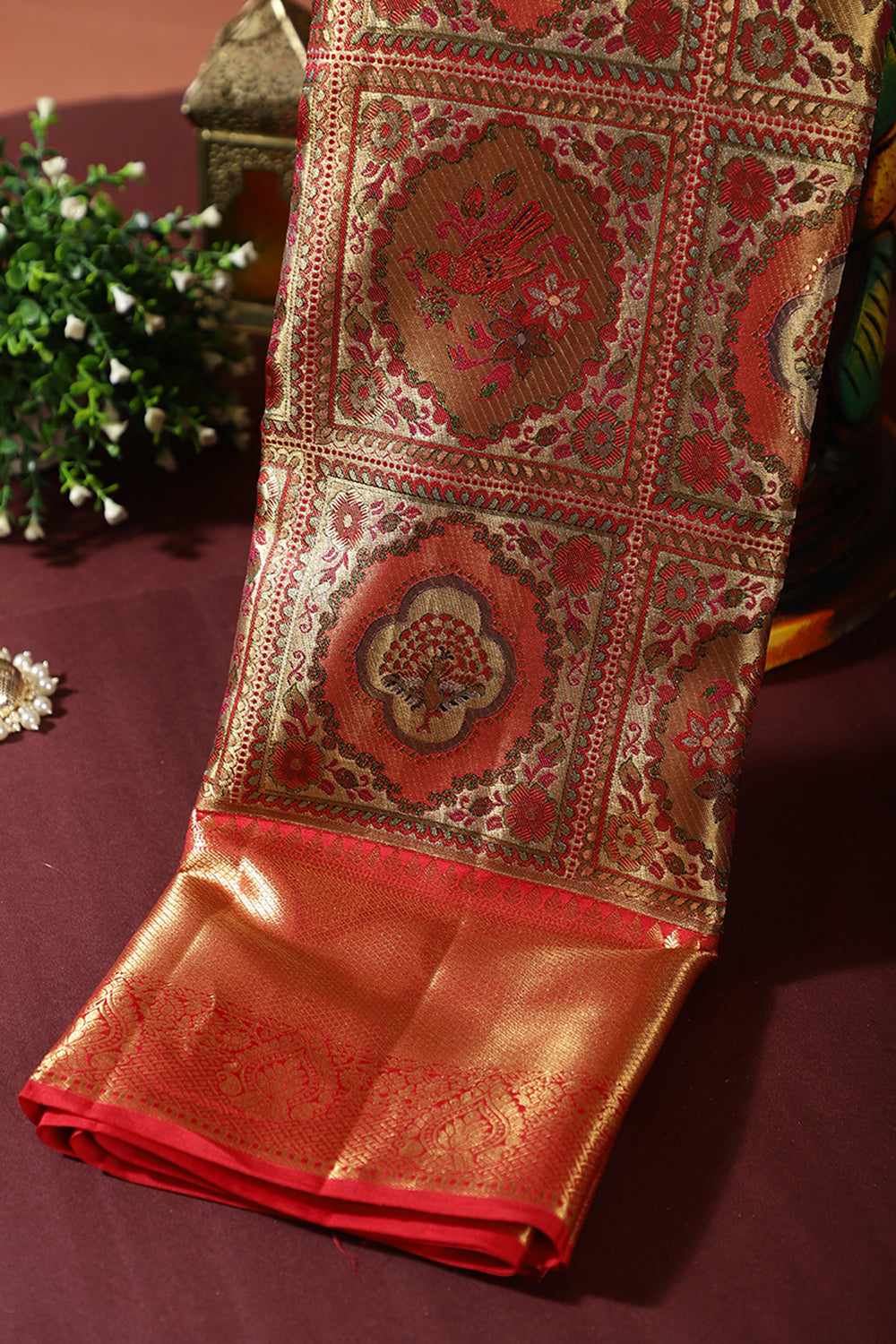 Gold & Pink Color Kanjivaram Pure Silk Handloom Gold Copper Zari Saree with Meenakari Pattern