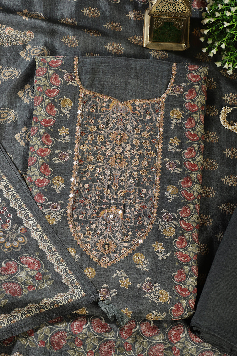 Grey Muslin Printed Unstitched Suit Fabric