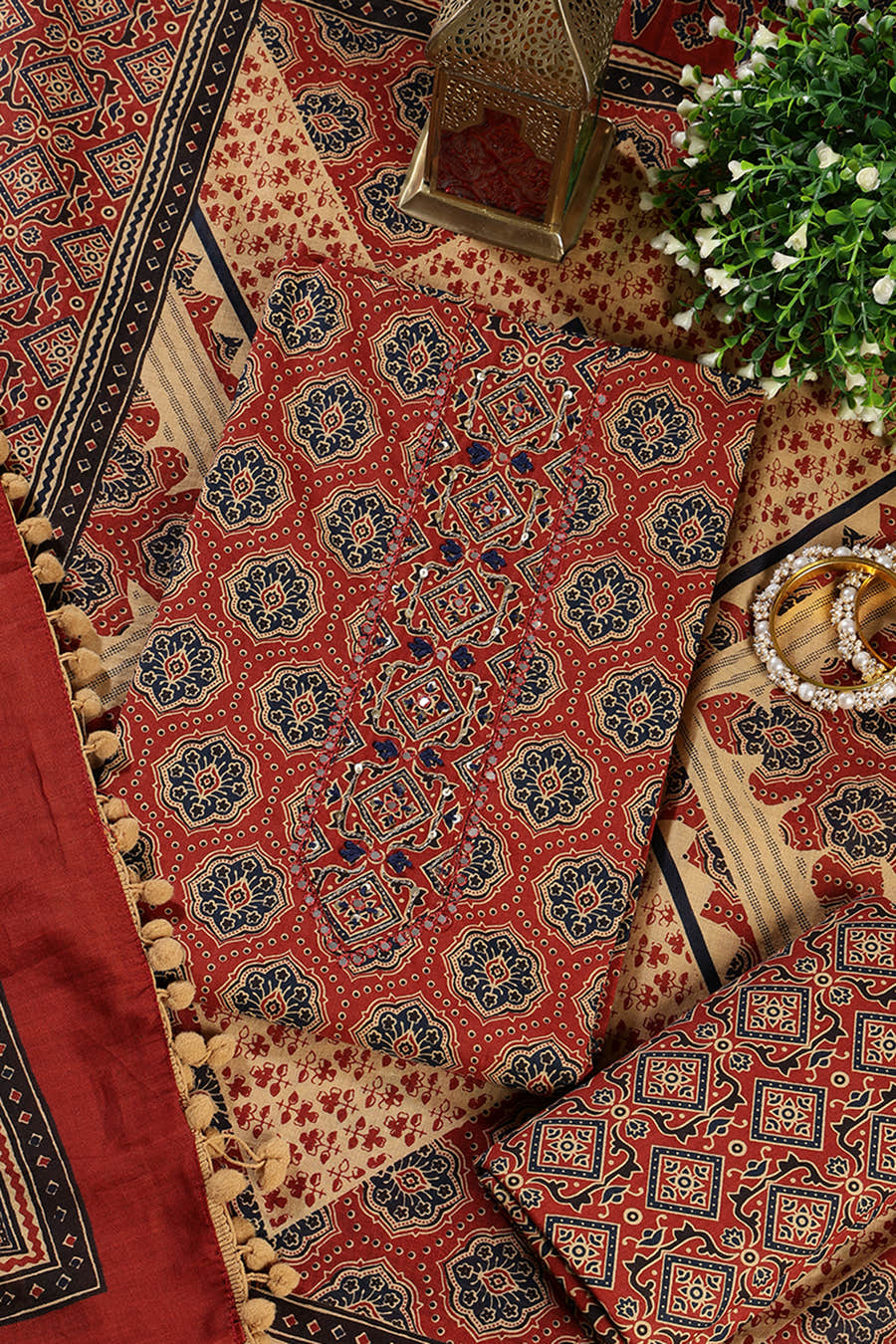 Maroon Cambric Cotton Printed And Mirror Wrok Unstitched Suit Material