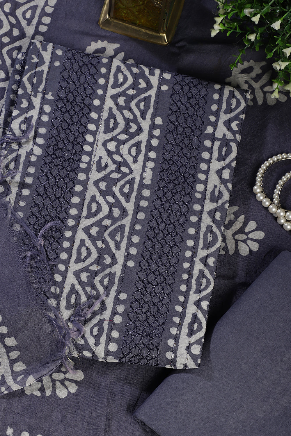 Grey Cotton Printed And Resham Embroidered Unstitched Suit Material