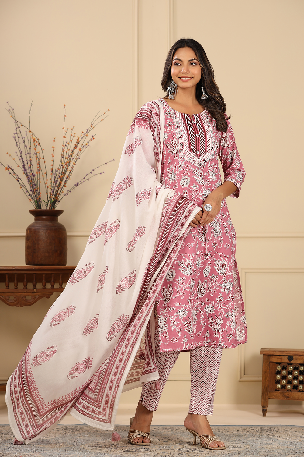 Pink Colour Cotton Printed Suit
