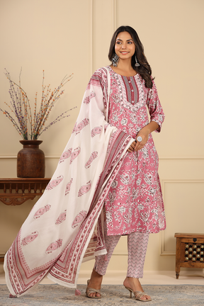 Pink Colour Cotton Printed Suit