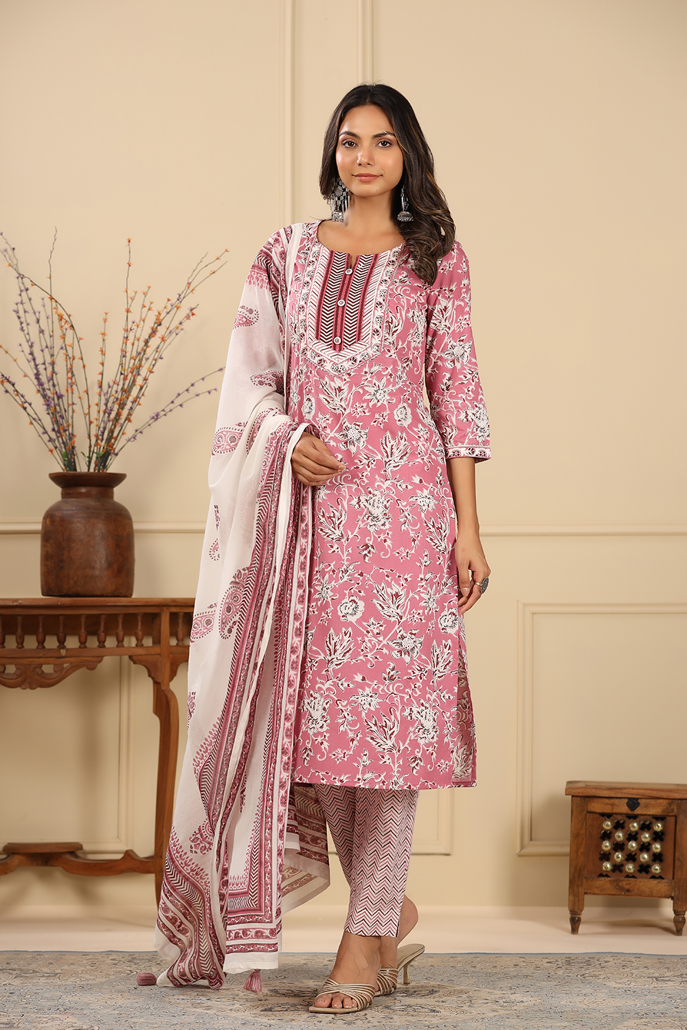 Pink Colour Cotton Printed Suit