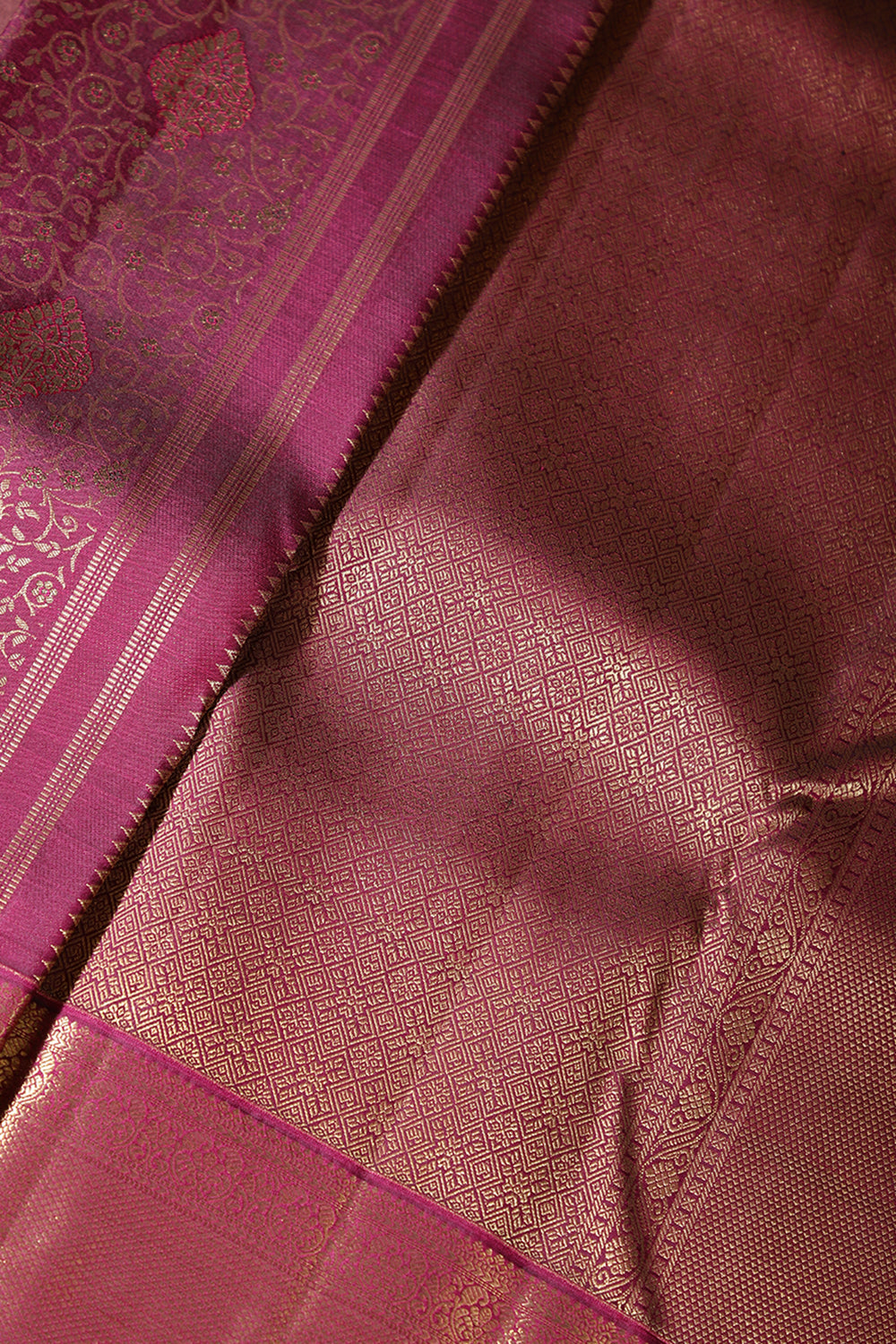 Purple Color Kanjivaram Pure Silk Handloom Gold Zari Saree with Kodi Motifs