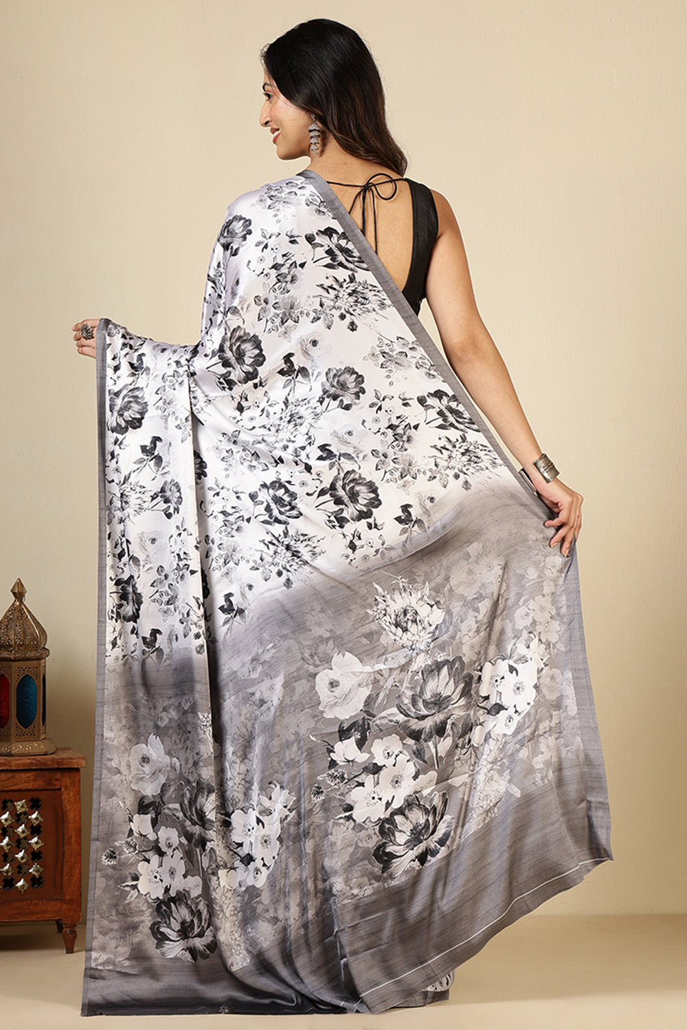 Black & White Floral Printed Crepe Silk Saree