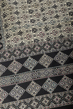 Cream & Black Silk Printed And Hand-Knot Work Saree