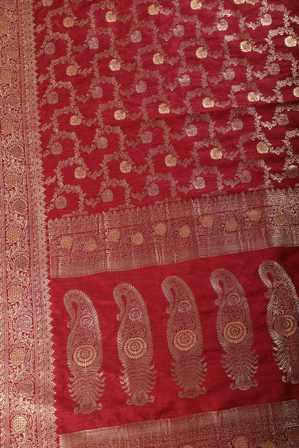 Maroon Silk Floral Zaal Woven Banarasi Saree