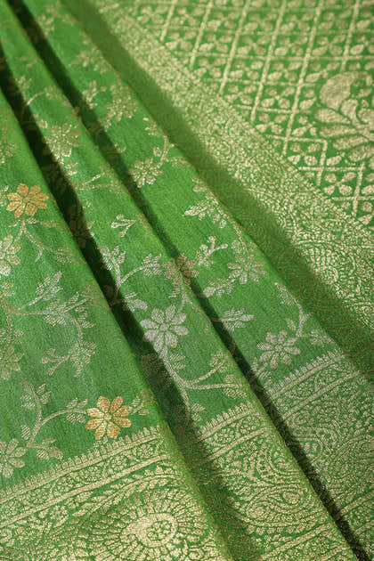 Green Floral Zaal Woven Silk Banarasi Saree