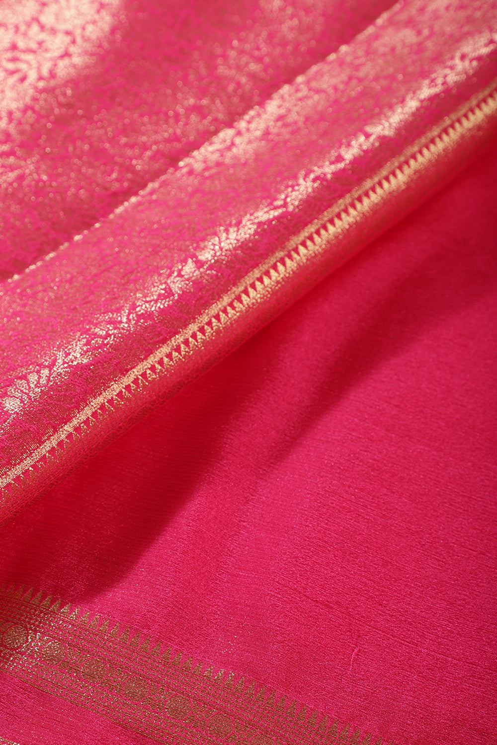 Rani Floral Zaal Zari Woven Crepe Silk Saree