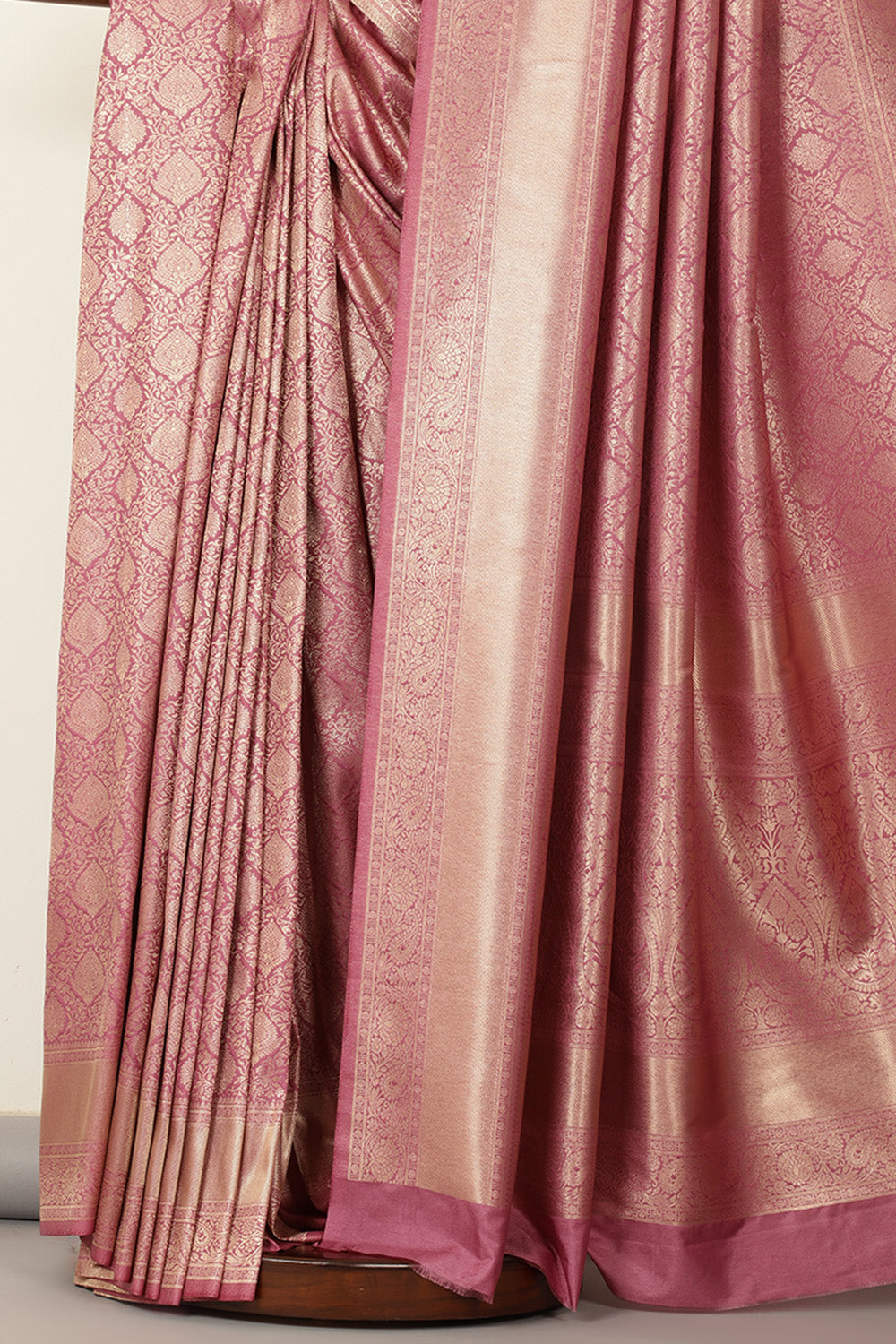 Mauve Soft Silk Zari Woven Saree