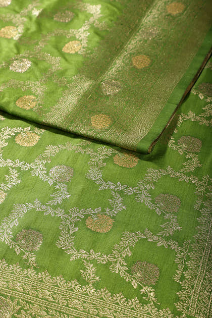 Light Green Silk Floral Zaal Woven Banarasi Saree