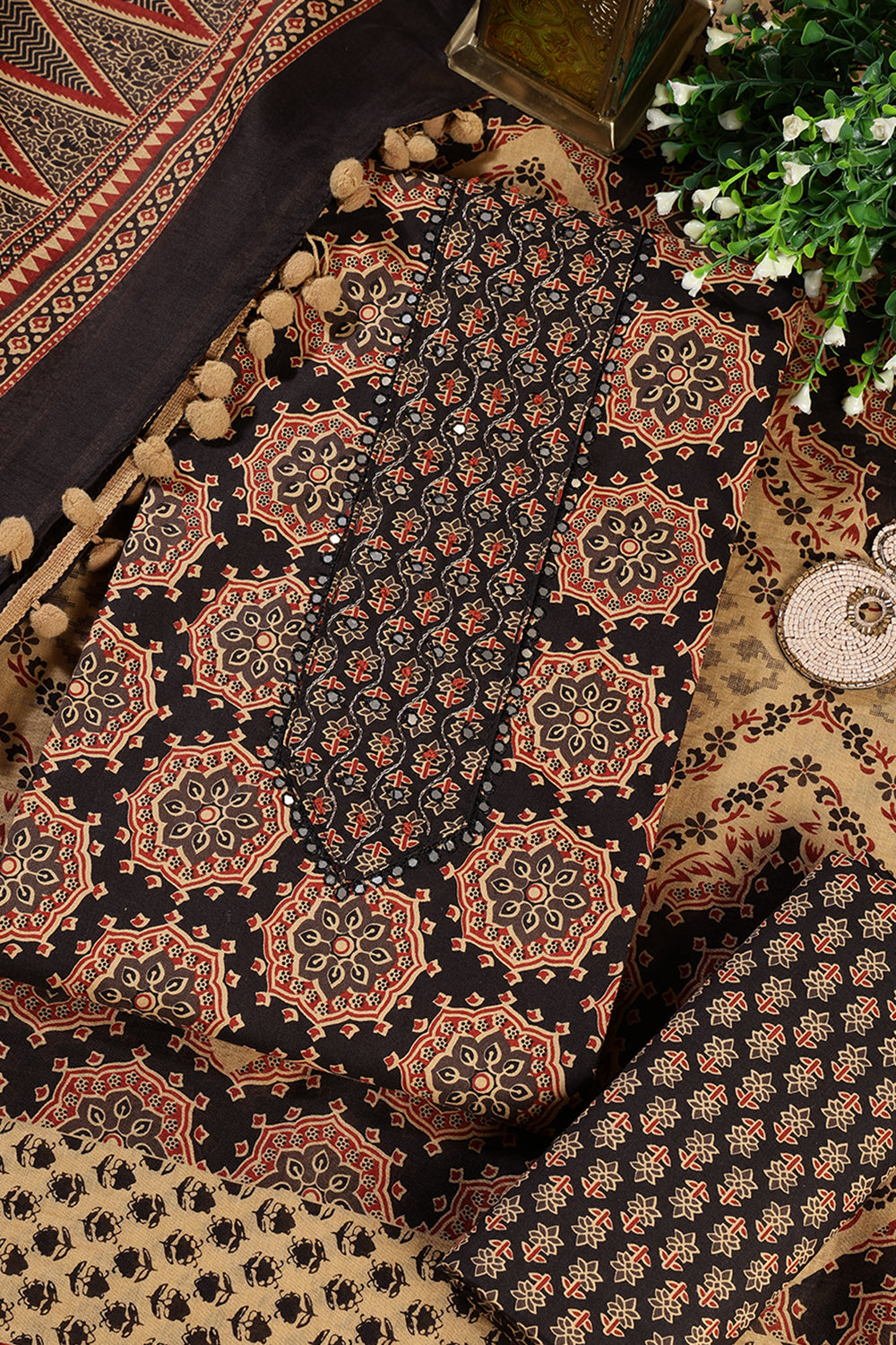 Black Cambric Cotton Printed And Mirror Wrok Unstitched Suit Material