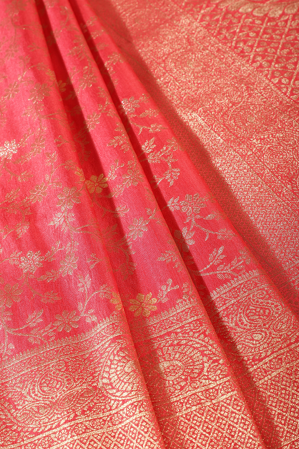Red Floral Zaal Woven Silk Banarasi Saree