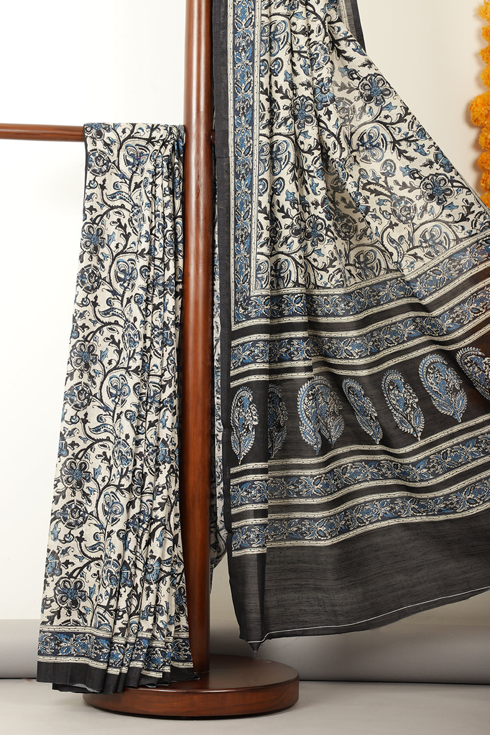 Black & Beige Cotton Floral Printed Saree