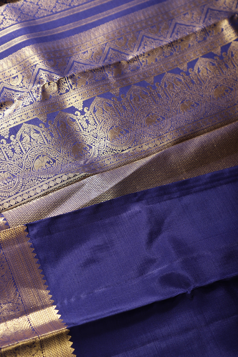 Navy Color Kanjivaram Pure Silk Handloom Gold Zari Saree with Paisley Motifs