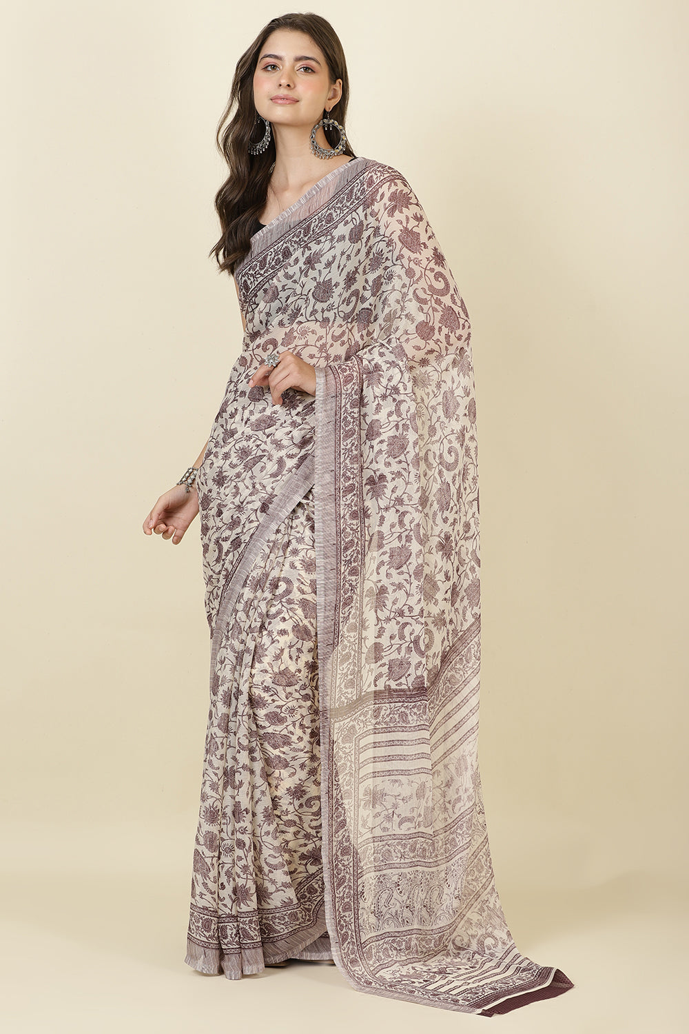 White & Wine Georgette Floral Printed Saree