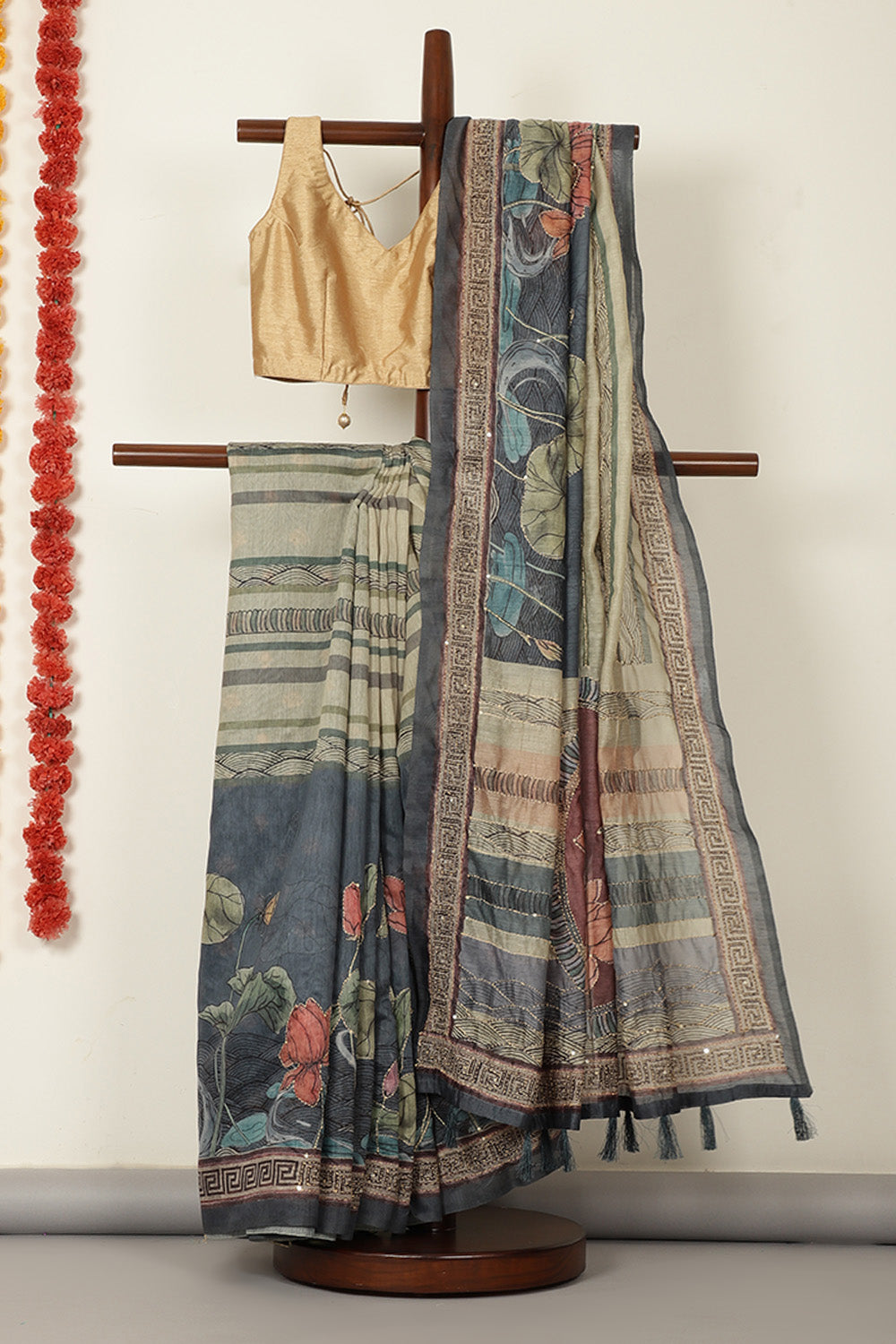 Grey Cotton Floral Printed Saree