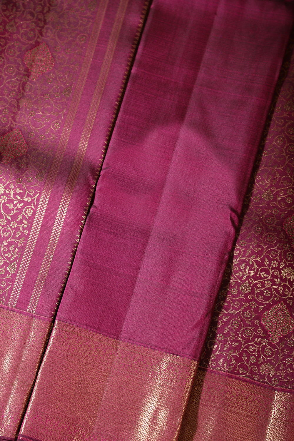 Purple Color Kanjivaram Pure Silk Handloom Gold Zari Saree with Kodi Motifs