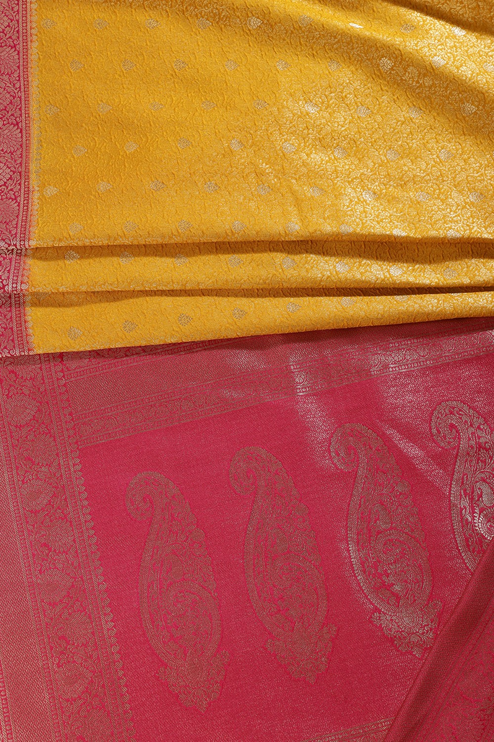 Mustard & Magenta Dual Toned Soft Silk Zari Woven Saree