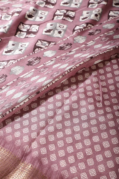 Dusty Lavender Color Cotton Silk Abstract Printed Saree