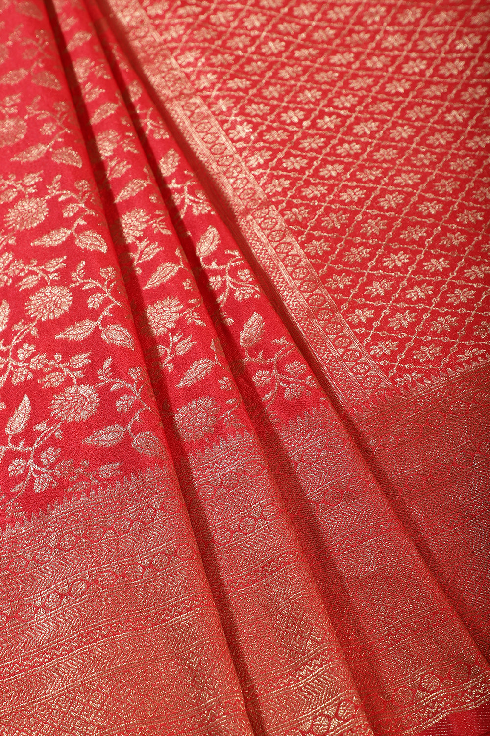 Red Lightweight Banarasi Silk Weaving Saree