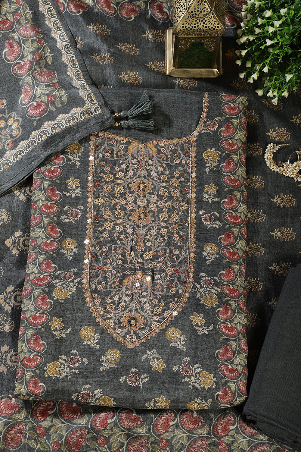 Grey Muslin Printed Unstitched Suit Fabric