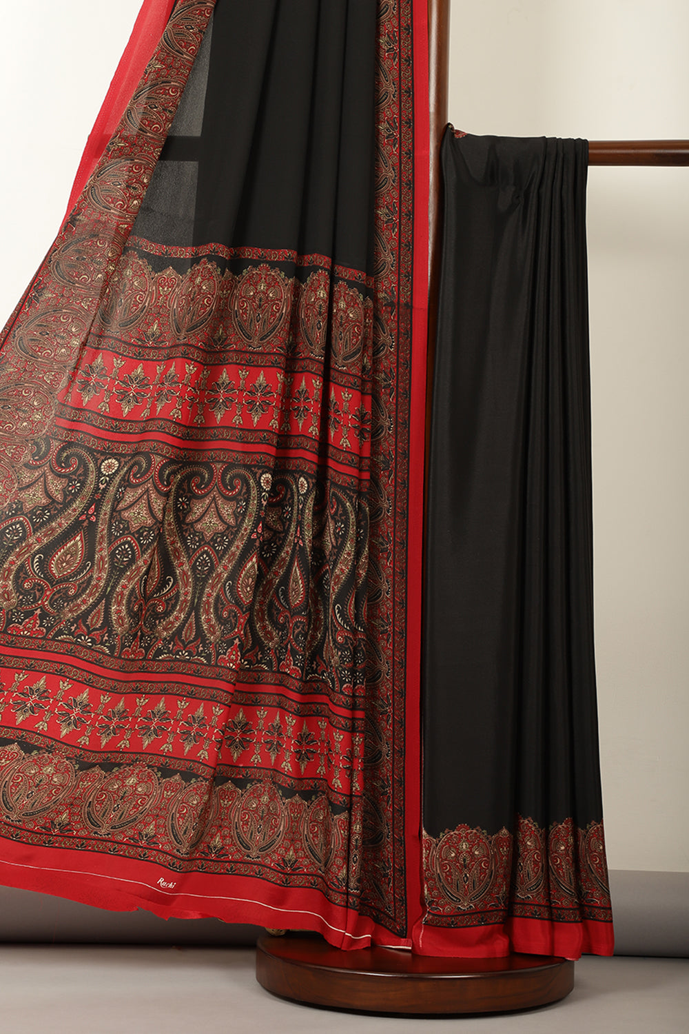 Black Kashmiri-Inspired Floral Printed Crepe Saree