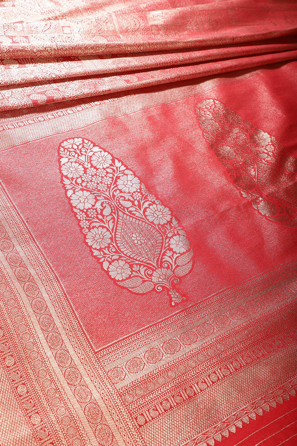 Red Colour Soft Silk Zari Woven Saree