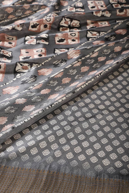 Grey Color Cotton Silk Abstract Printed Saree