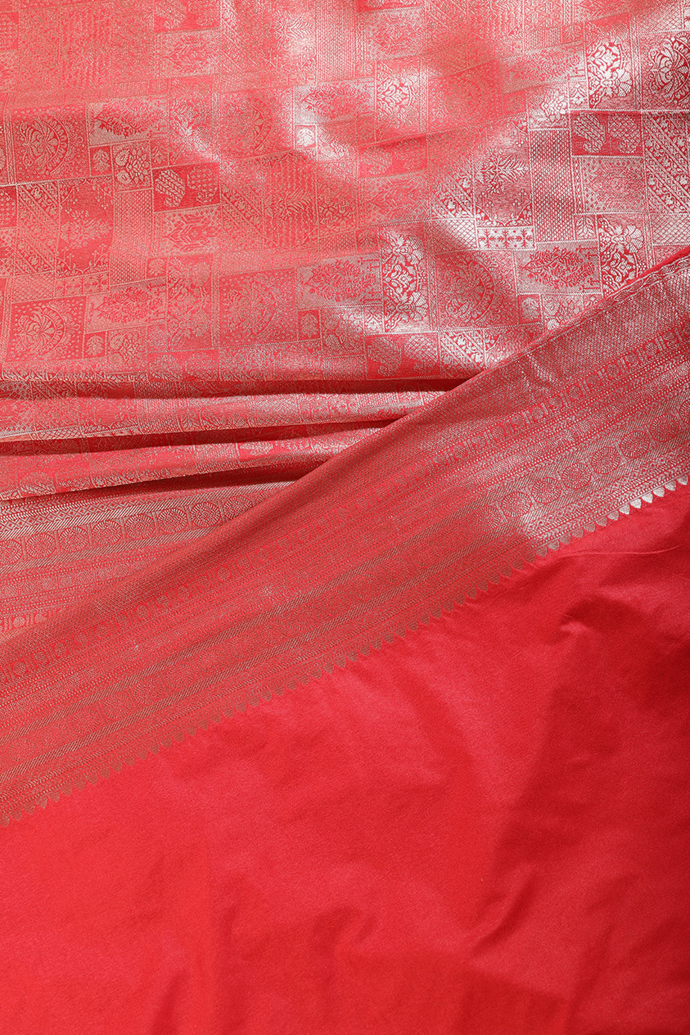 Red Colour Soft Silk Zari Woven Saree