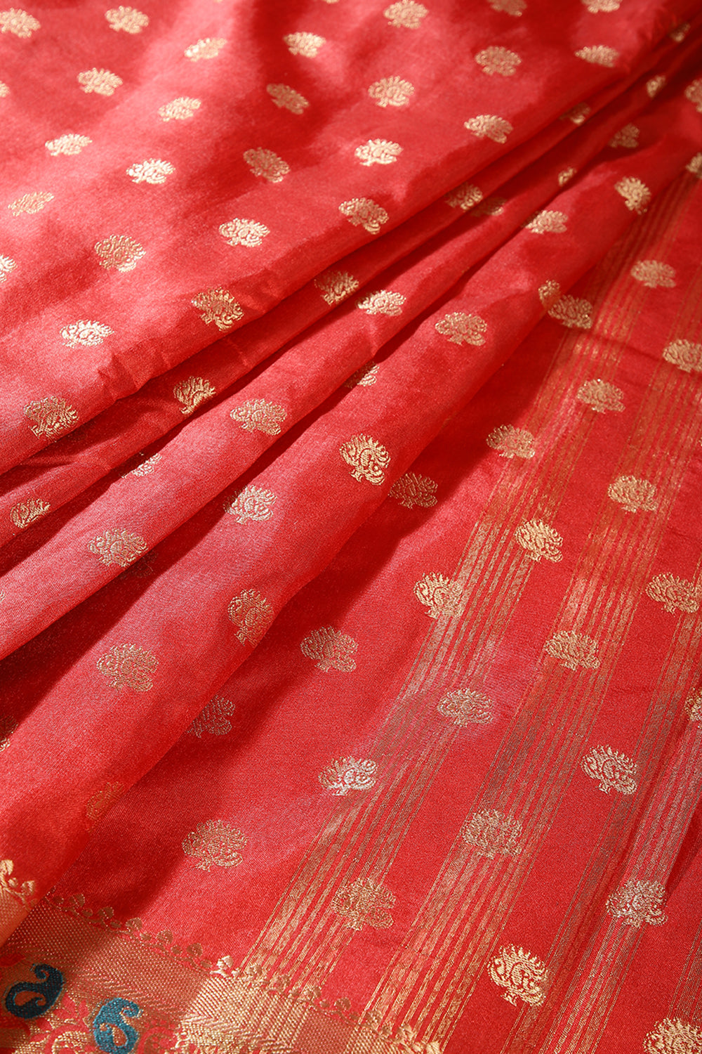 Red Color Silk Zari & Resham  Woven Saree