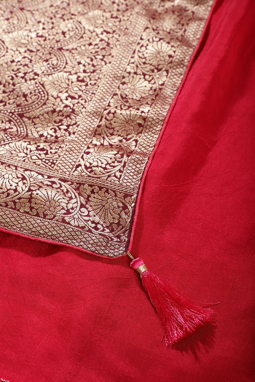 Dark Scarlet Banarasi Silk Zari Floral Zaal Woven Saree