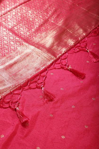 Rani Lightweight Banarasi Silk Weaving Saree
