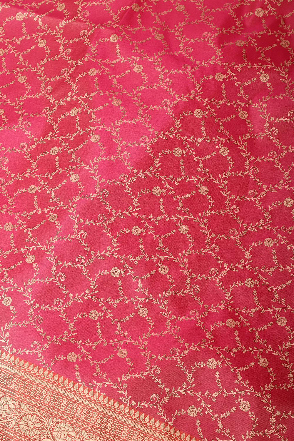 Magenta & Red Dual Toned Silk Floral Jal Woven Saree