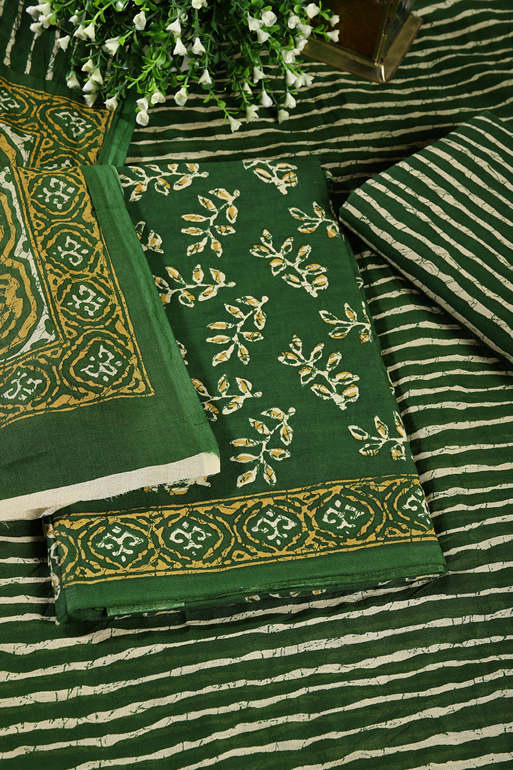 Leaf Green Color Cotton Printed Unstitched Suit