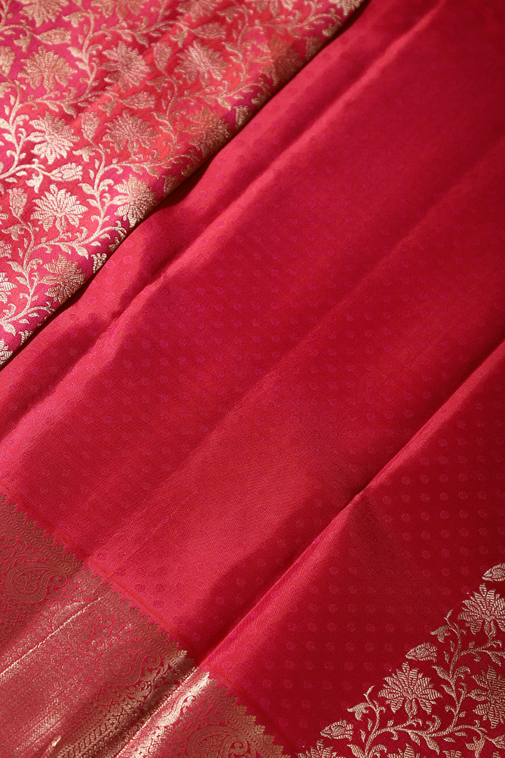 Valentine Red Color Banarasi Pure Silk Handloom Gold Zari Saree with Jangla Pattern