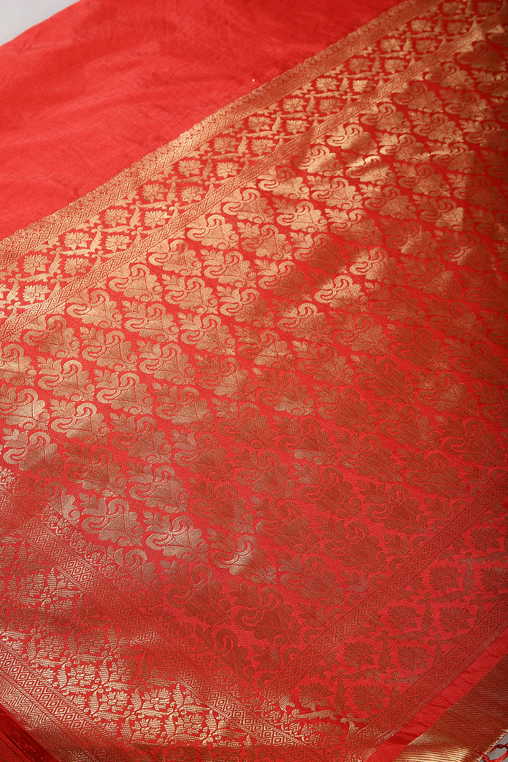 Red Colour Silk Woven Saree