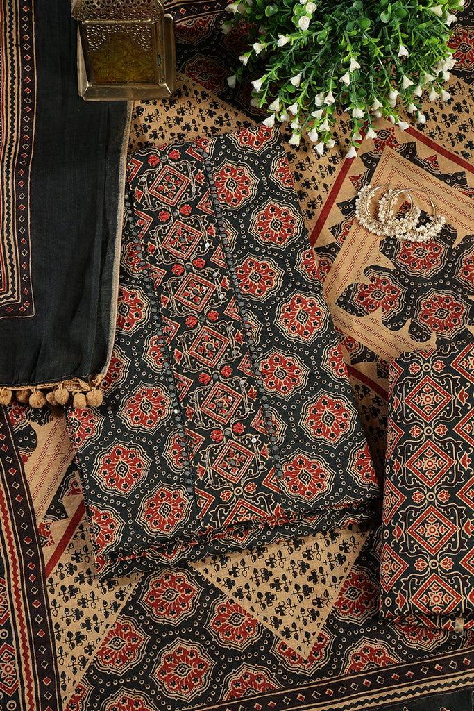 Bottle Green Cambric Cotton Printed And Mirror Wrok Unstitched Suit Material