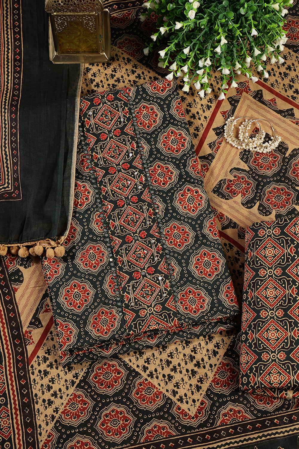 Bottle Green Cambric Cotton Printed And Mirror Wrok Unstitched Suit Material