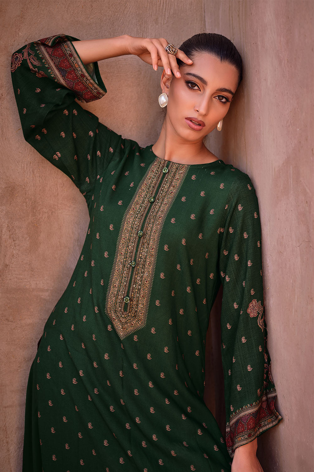 Green Color Pashmina Printed Unstitched Suit Material