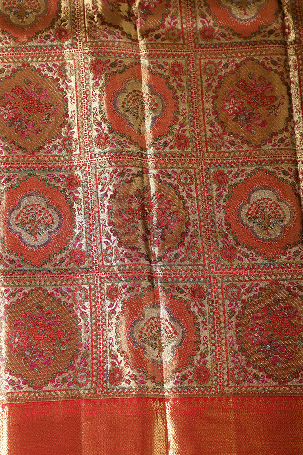 Gold & Pink Color Kanjivaram Pure Silk Handloom Gold Copper Zari Saree with Meenakari Pattern
