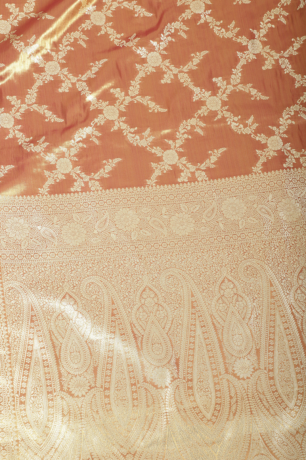 Maroon & Gold Dual Toned Silk Woven Banarsi Saree